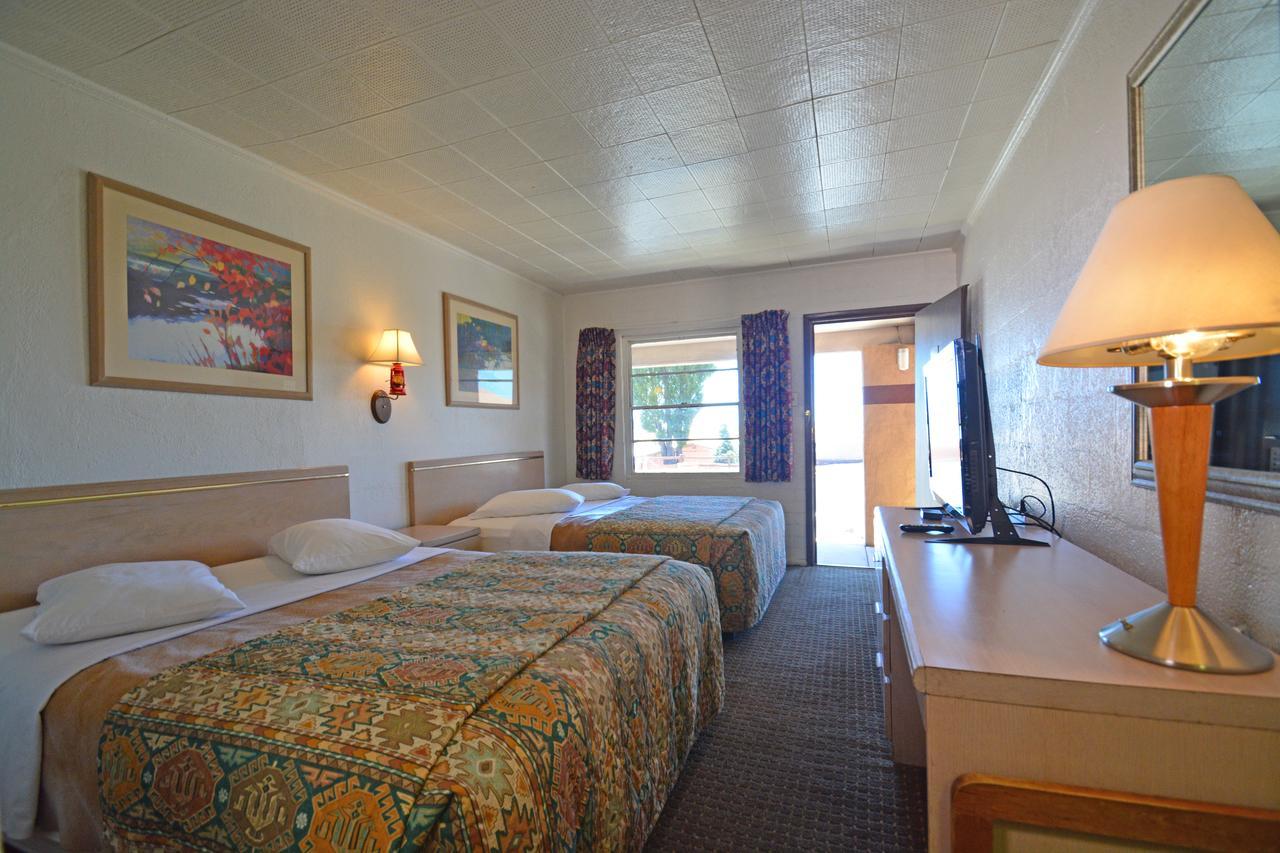 Western Hills Motel 깃대 외부 사진
