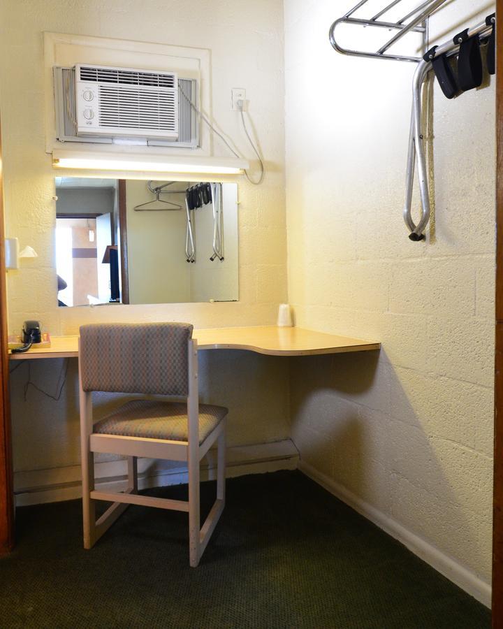 Western Hills Motel 깃대 외부 사진